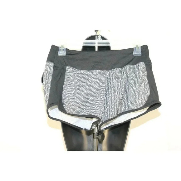 Nike DRI-FIT shorts size S - Picture 1 of 3